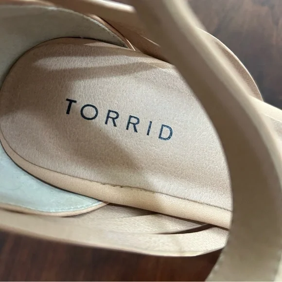 🌷 Torrid Nude Woven Platform Heel Ankle Strap Sandals Size 9.5W - Picture 7 of 9